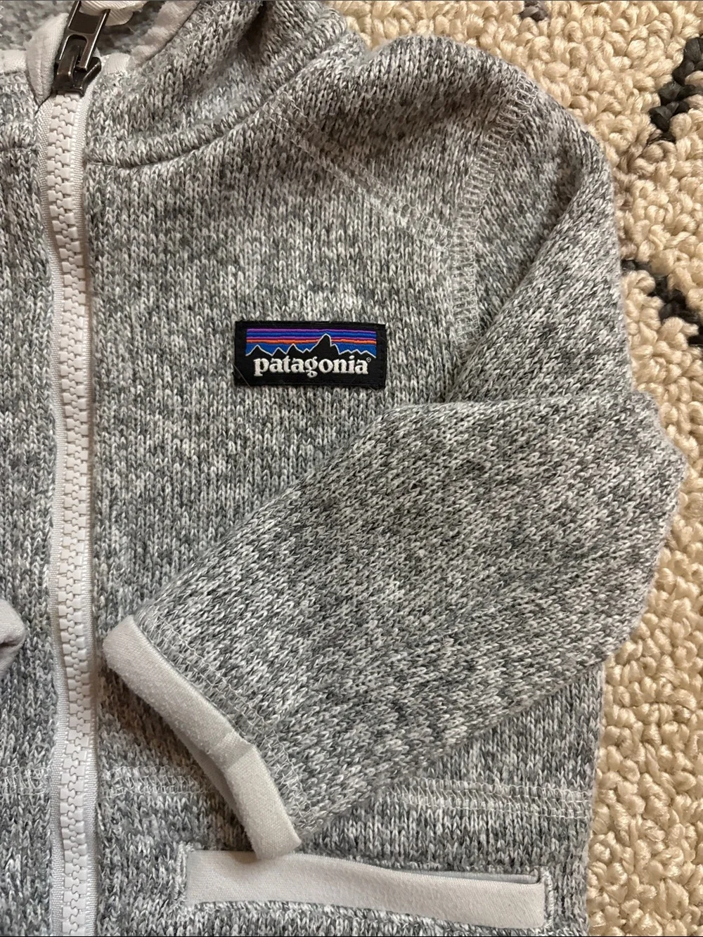 Patagonia baby 3-6 months EUC